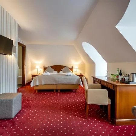 Hotel Am Mirabellplatz 4*