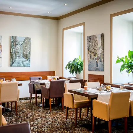 Am Mirabellplatz Hotel 4*
